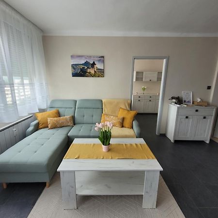 شقة Krisztina Apartman Salgótarján المظهر الخارجي الصورة